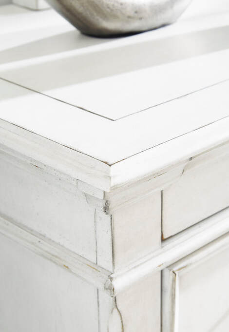 Ashley B777 5-Piece Bedroom Set Whitewash
