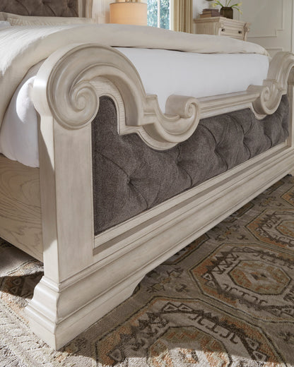 B948 5-Piece Bedroom Set Antique White