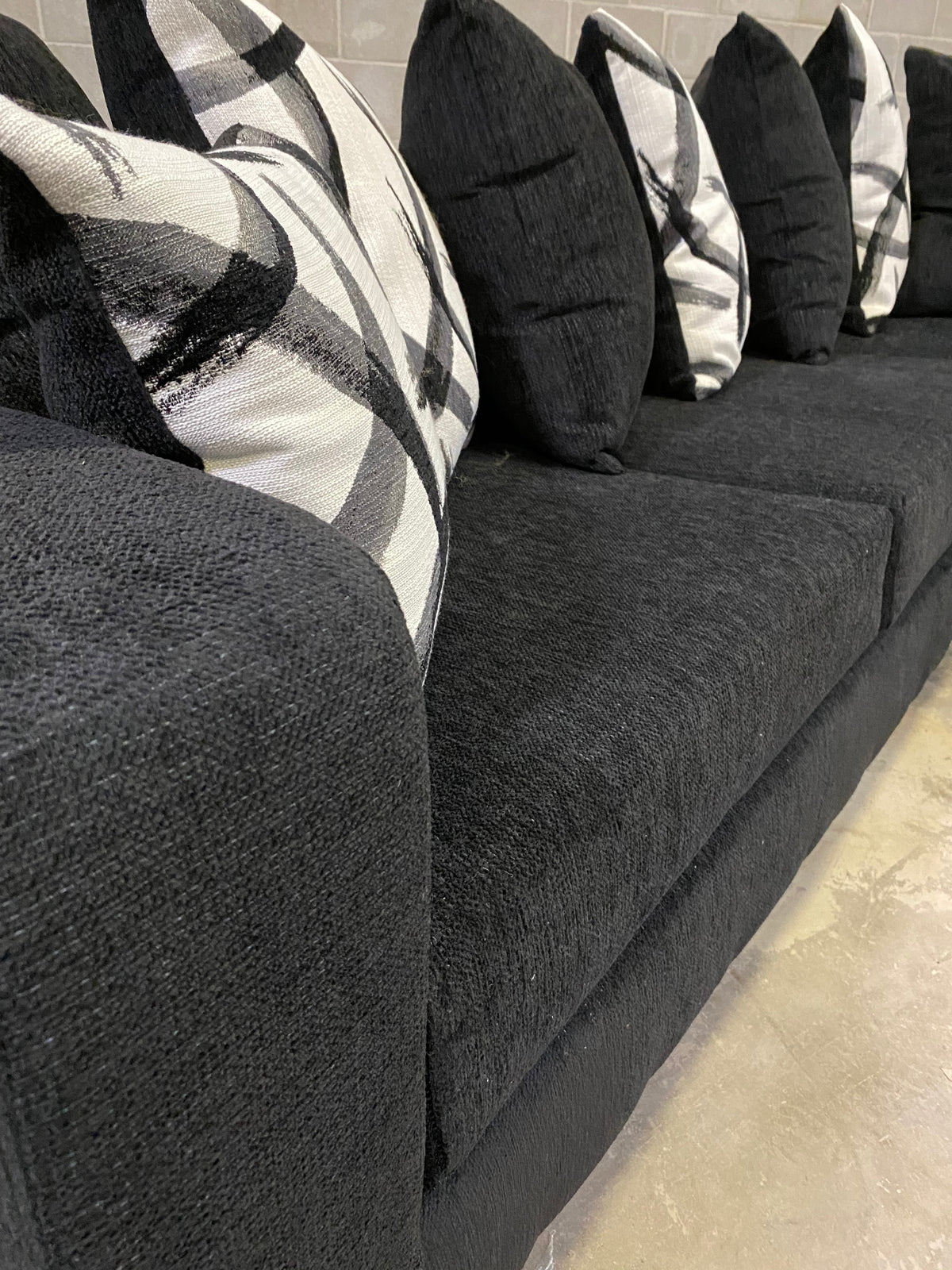 110 2-Piece Stationary Sectional Black